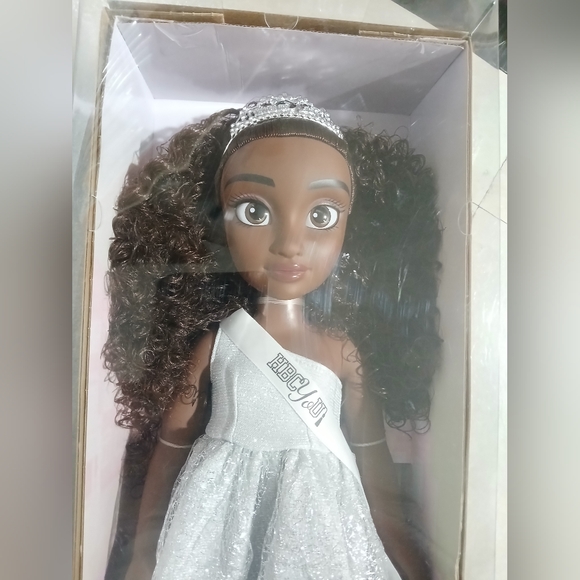 Purpose Toys HBCyoU Homecoming Queen Doll Nicole, 18-inch Doll (NEW) - Picture 4 of 11